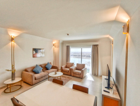 UNDER 5 STAR HOTEL MANAGMENT GREAT SERVICE | WIFI